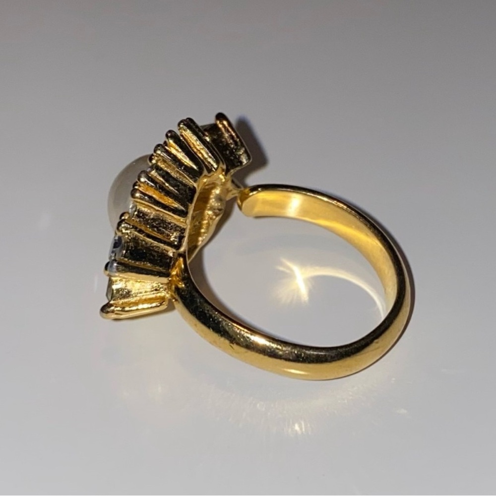 Dior Gold Color Ring with Pearl Accent - Picture 6 of 7